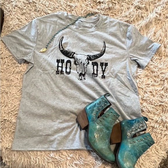 Sweatshirts and Tees on sale!! - Picture 11 of 11